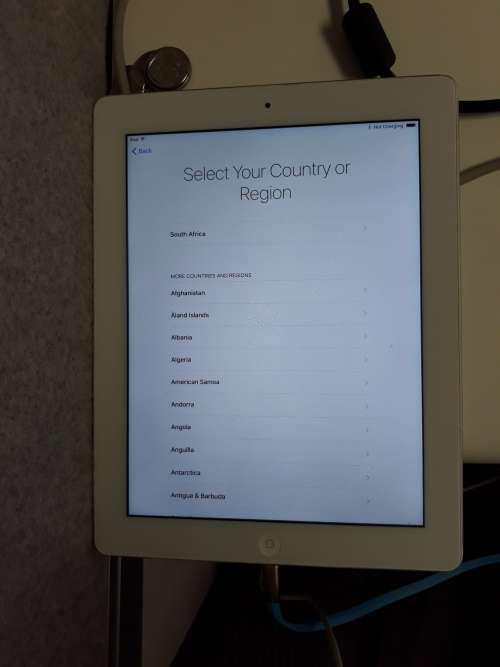 Apple iPad - 9.7inch - 4th Generation - 32GB GIVE-AWAY!!!!
